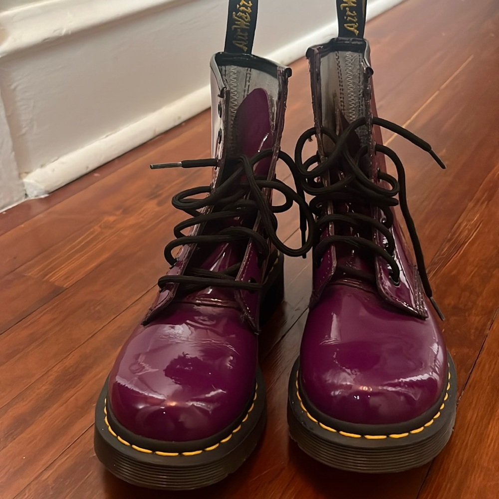 *Brand NEW* Purple Patent Leather Doc Martens Air Ware boots!! - Picture 2 of 4